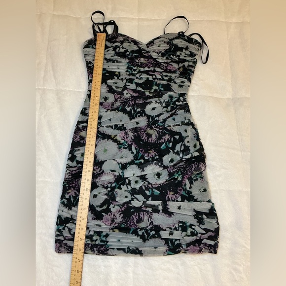 strapless mini dress - Picture 2 of 10